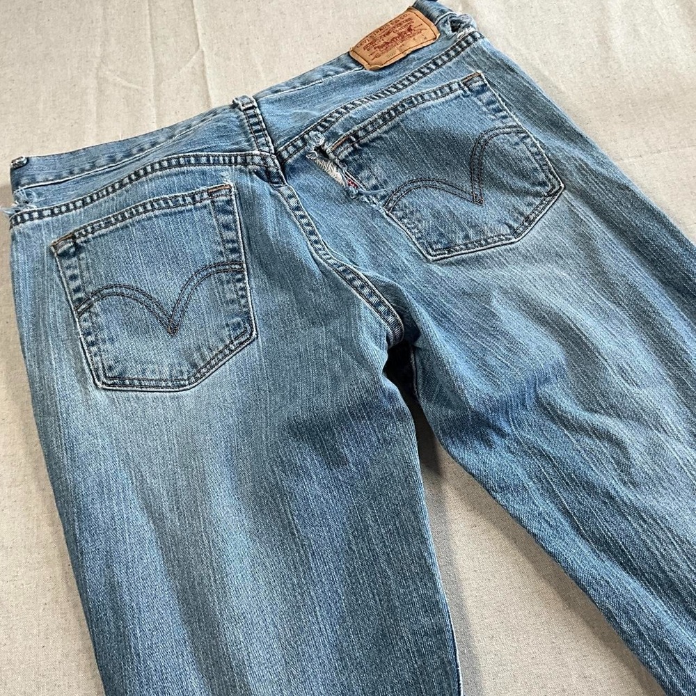Womens Levi's 505 Nouveau Super Distressed Low Straight Stretch Jeans (8 M)